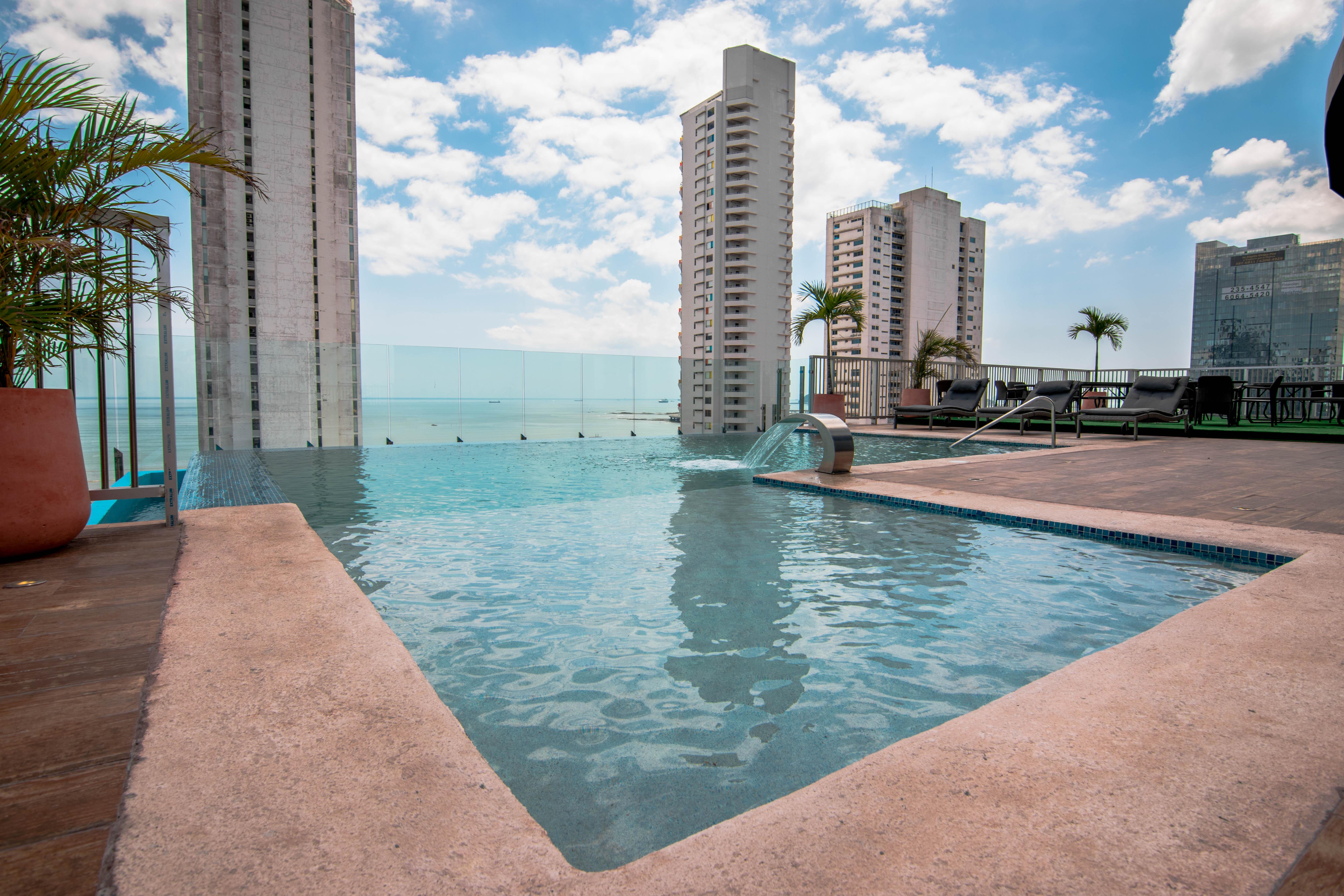 Innfiniti & Hotel Panama City